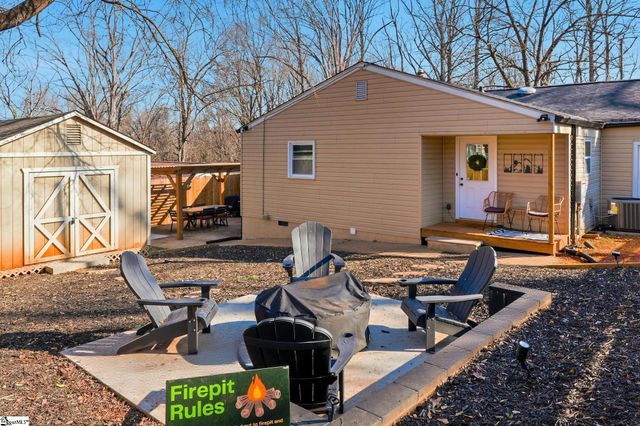 33 Essex Court, Greenville, SC 29609