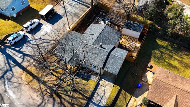 33 Essex Court, Greenville, SC 29609