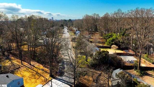 33 Essex Court, Greenville, SC 29609