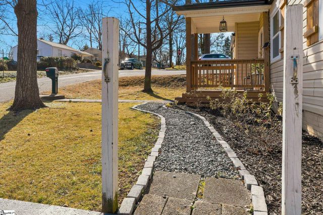 33 Essex Court, Greenville, SC 29609