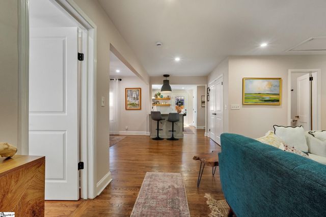 33 Essex Court, Greenville, SC 29609