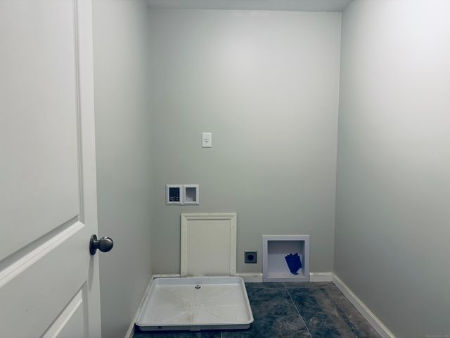 238 Berkshire Road, Newtown, CT 06482