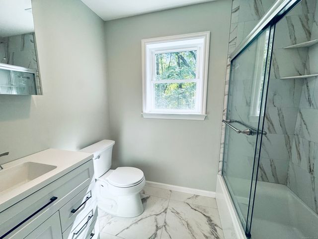 238 Berkshire Road, Newtown, CT 06482