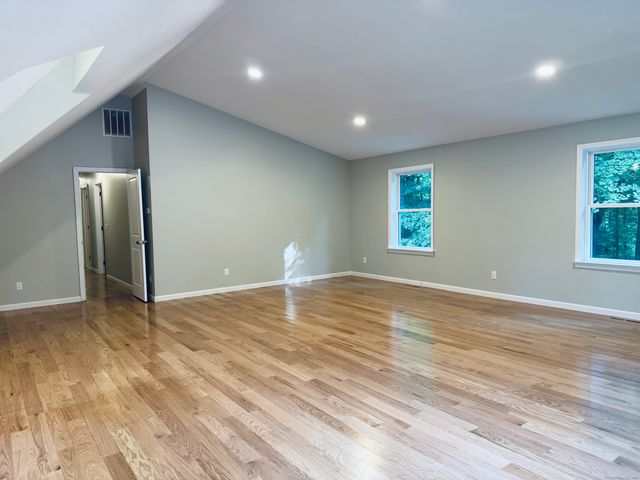 238 Berkshire Road, Newtown, CT 06482