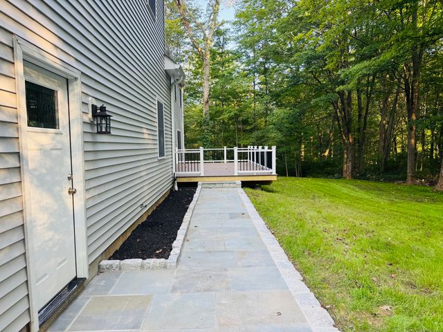 238 Berkshire Road, Newtown, CT 06482