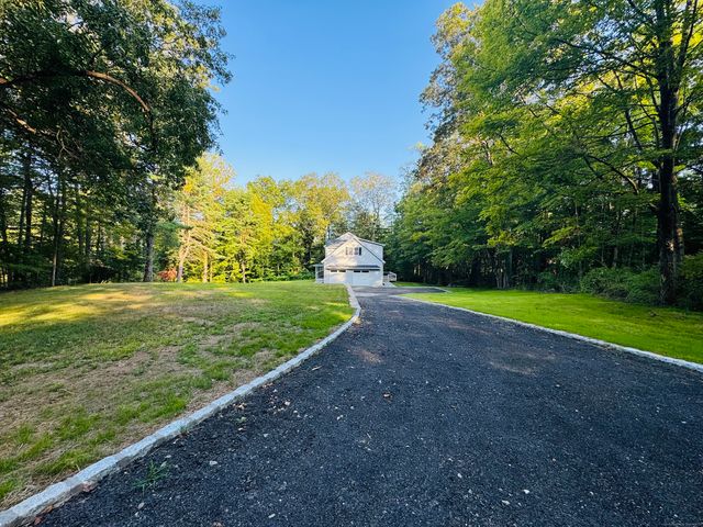 238 Berkshire Road, Newtown, CT 06482
