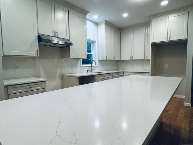 238 Berkshire Road, Newtown, CT 06482