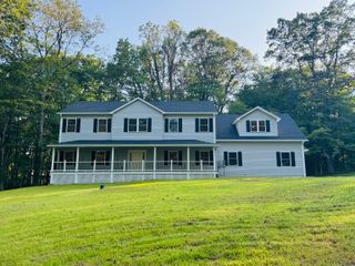 238 Berkshire Road, Newtown, CT 06482