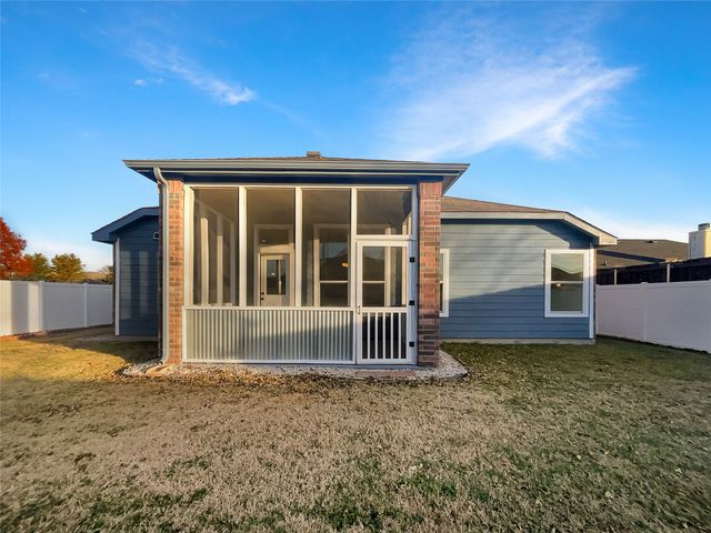 137 Meadow Ridge Drive, Anna, TX 75409