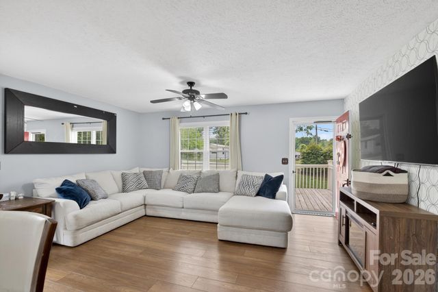 2308 walt arney Road, Lenoir, NC 28645