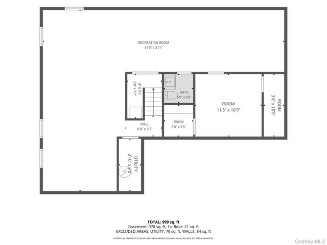 1 Glades Way, Halesite, NY 11743