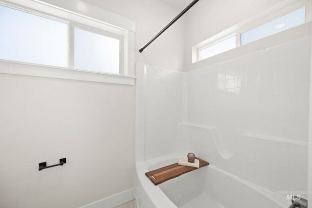 2569 S New Haven Ln, Boise, ID 83716