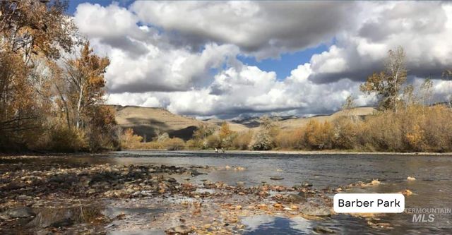 2569 S New Haven Ln, Boise, ID 83716