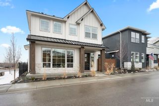 2569 S New Haven Ln, Boise, ID 83716