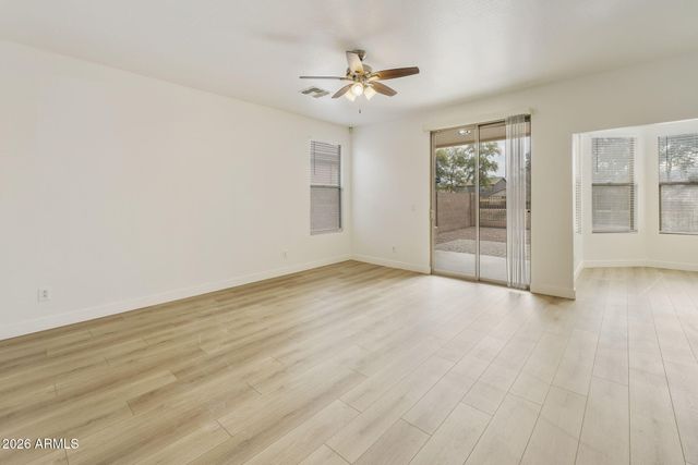 3129 W T RYAN Lane, Phoenix, AZ 85041