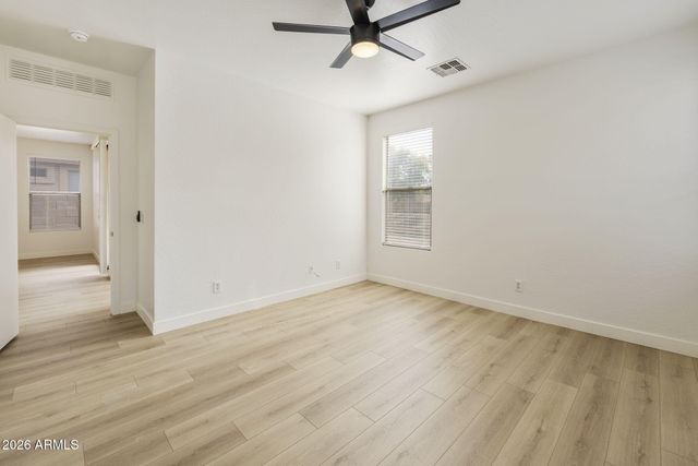 3129 W T RYAN Lane, Phoenix, AZ 85041