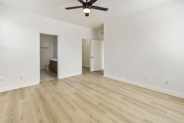 3129 W T RYAN Lane, Phoenix, AZ 85041