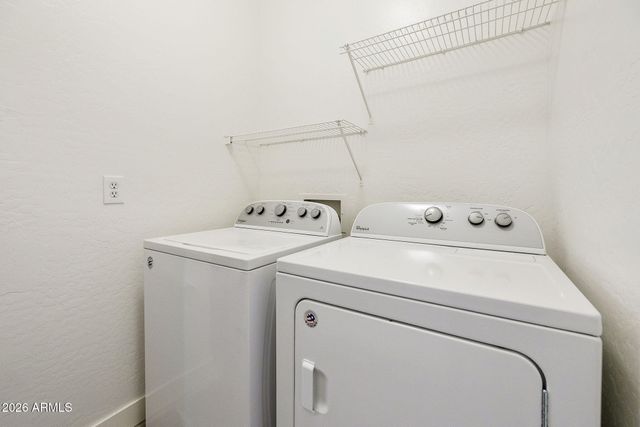 3129 W T RYAN Lane, Phoenix, AZ 85041