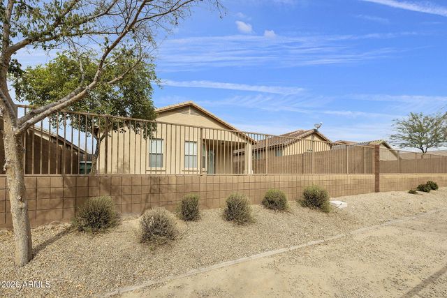 3129 W T RYAN Lane, Phoenix, AZ 85041