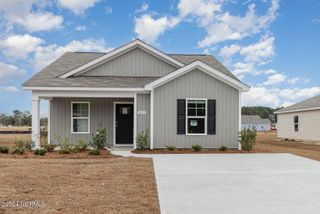 204 Cambridge Drive, Tabor City, NC 28463