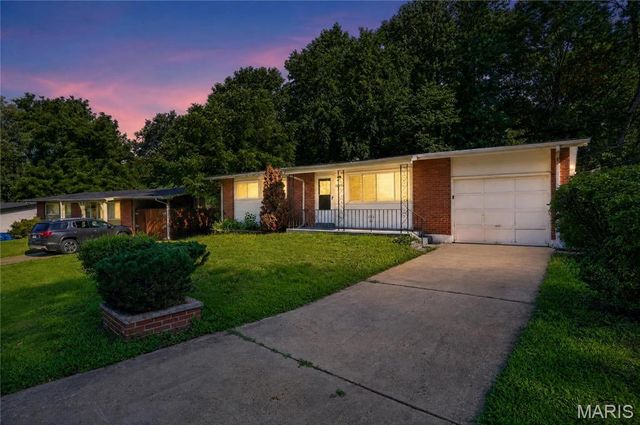 10365 Nashua Drive, St Louis, MO 63136
