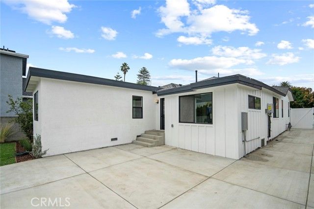 5308 S Victoria, Los Angeles, CA 90043