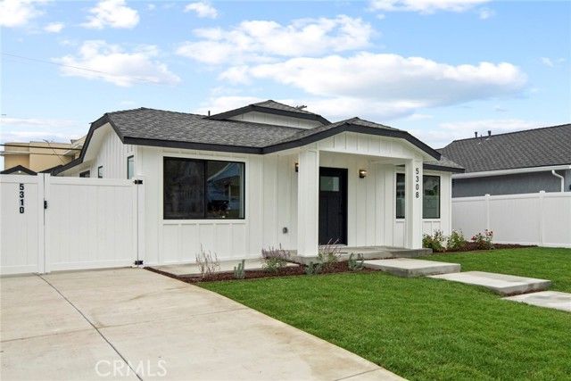 5308 S Victoria, Los Angeles, CA 90043