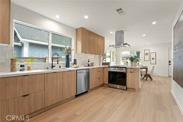 5308 S Victoria, Los Angeles, CA 90043