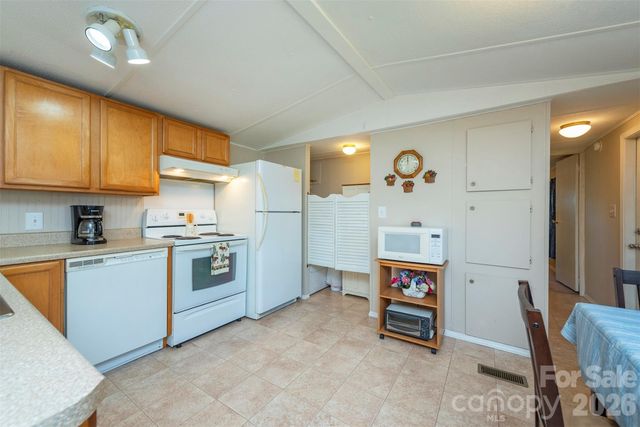 28 Brooks Cove Road, Black Mountain, NC 28711