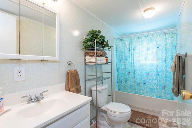 28 Brooks Cove Road, Black Mountain, NC 28711