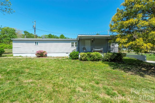 28 Brooks Cove Road, Black Mountain, NC 28711