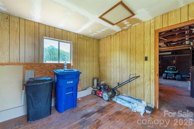 28 Brooks Cove Road, Black Mountain, NC 28711
