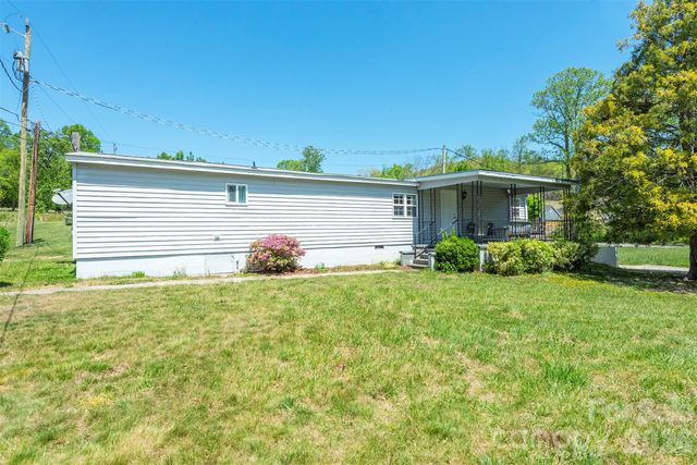 28 Brooks Cove Road, Black Mountain, NC 28711