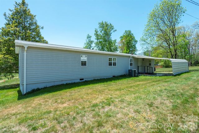 28 Brooks Cove Road, Black Mountain, NC 28711