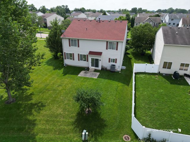 39843 Stoneywood Drive, Beach Park, IL 60083
