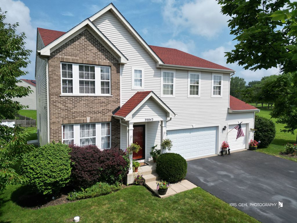 39843 Stoneywood Drive, Beach Park, IL 60083