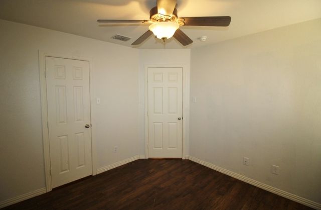 5316 Lake Gardens Drive, Grand Prairie, TX 75052