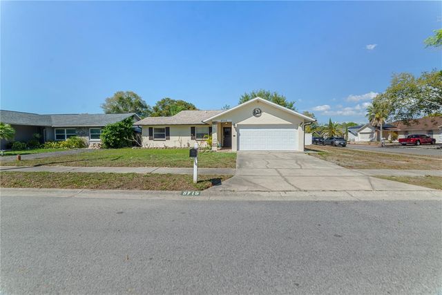 8715 HUNTSMAN LANE, Port Richey, FL 34668