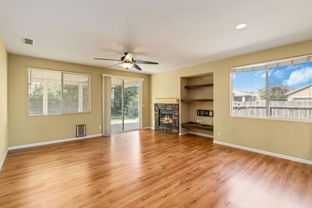 1394 Felton Way, Plumas Lake, CA 95961
