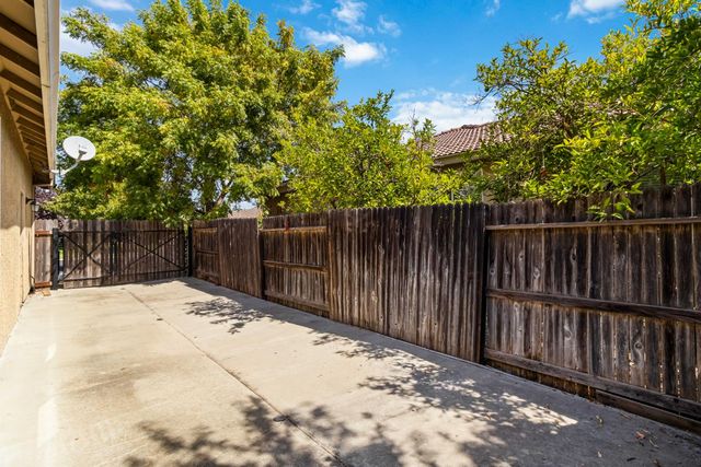 1394 Felton Way, Plumas Lake, CA 95961