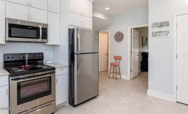 92 E Main St, Taylorsville, KY 40071