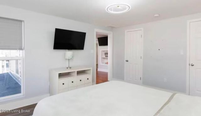 92 E Main St, Taylorsville, KY 40071