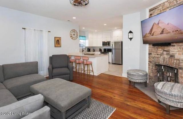 92 E Main St, Taylorsville, KY 40071