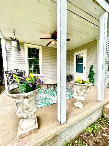 314 E Vernon Street N, Nevada, MO 64772