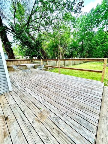 314 E Vernon Street N, Nevada, MO 64772