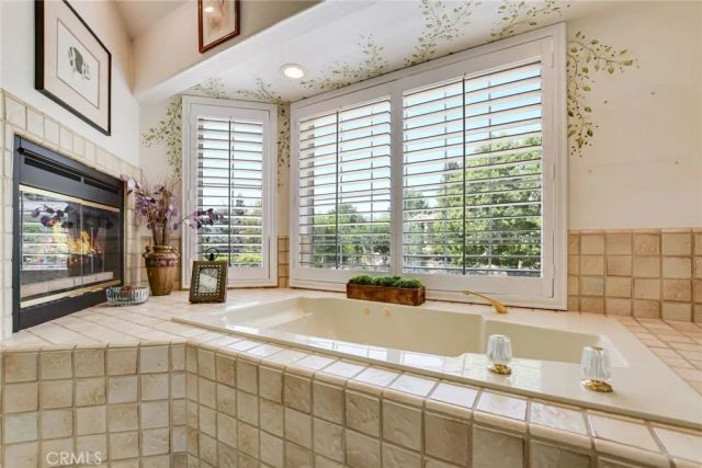 10389 Walnut Grove Court, Yucaipa, CA 92399