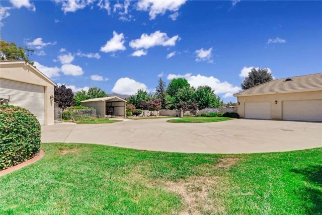 10389 Walnut Grove Court, Yucaipa, CA 92399