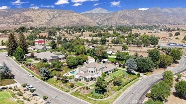 10389 Walnut Grove Court, Yucaipa, CA 92399