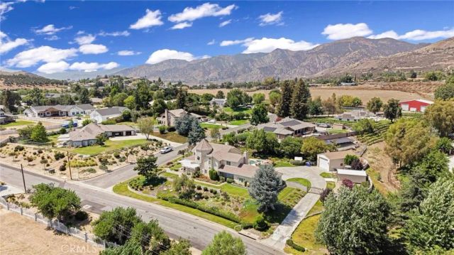 10389 Walnut Grove Court, Yucaipa, CA 92399