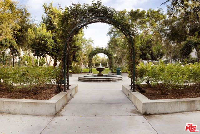5625 Crescent Parkway 132, Los Angeles, CA 90094